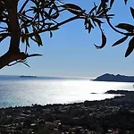 Nieves Seaview With Private Garden And Parking Near Villa