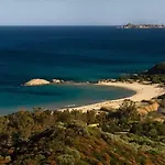 Villa Nieves Seaview With Private Garden And Parking Near