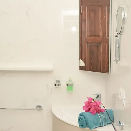 Nieves Seaview With Private Garden And Parking Near Villa
