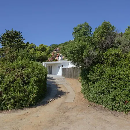 Nieves Seaview With Private Garden And Parking Near Costa Rei
